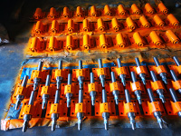 可(kě)調節張緊(jin)缸